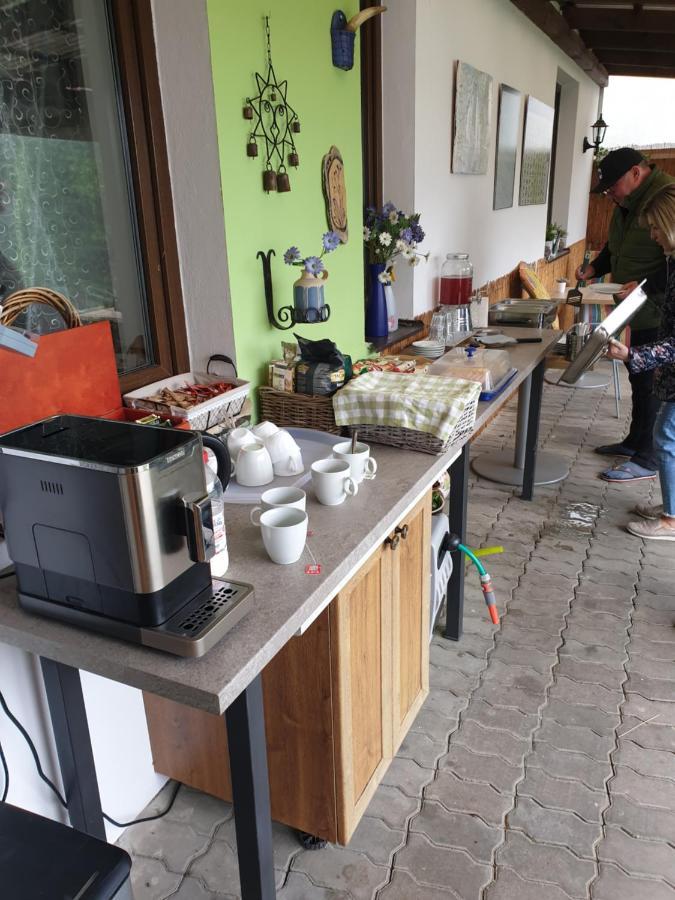 Penzion Cizku U Trebone Hotell Eksteriør bilde
